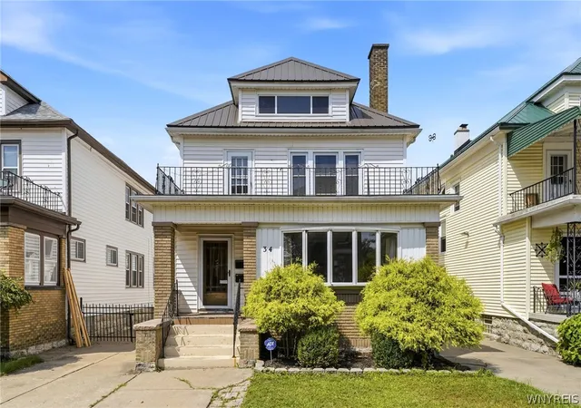 Photo 2 of Sale Pending at 34 Cunard Rd, Buffalo, NY 14216 | MLS# B1705327 | Listing updated on 2026-08-14