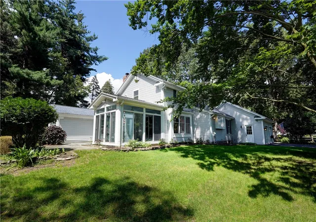 Photo 3 of Sale Pending at 36 Green Valley Rd, Pittsford, NY 14534 | MLS# R1704784 | Listing updated on 2026-09-16