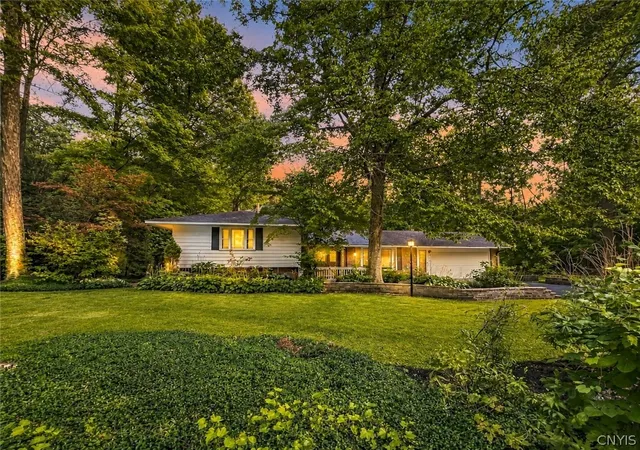 Photo 1 of Sale Pending at 7904 Glenbrook Dr, Baldwinsville, NY 13027 | MLS# S1702913 | Listing updated on 2026-09-01