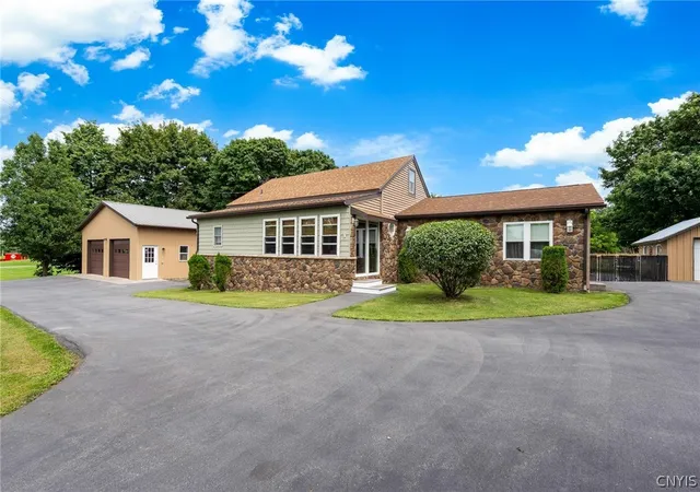 Photo 2 of Sale Pending at 7030 N North Rd, Auburn, NY 13021 | MLS# S1705350 | Listing updated on 2026-08-21