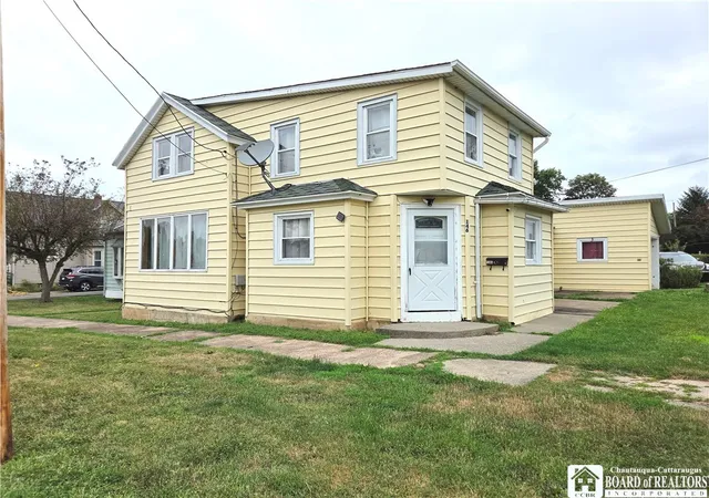 Photo 1 of Single family home for sale at 146 Hoyt St, Dunkirk, NY 14048 | MLS# R1705490 | Listing updated on 2026-09-01