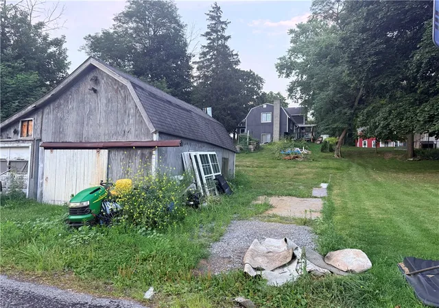 Photo 3 of Single family home for sale at 337 State Route 14, Lyons, NY 14489 | MLS# R1705412 | Listing updated on 2026-08-13