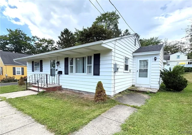 Single family home for sale at 204 Ardmore Rd, Syracuse, NY 13219 | MLS# S1705591