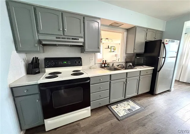 Photo 3 of Single family home for sale at 204 Ardmore Rd, Syracuse, NY 13219 | MLS# S1705591 | Listing updated on 2026-08-12