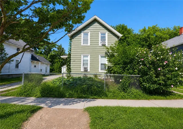 Photo 2 of Sale Pending at 55 Myrtle St, Rochester, NY 14606 | MLS# R1705474 | Listing updated on 2026-08-18