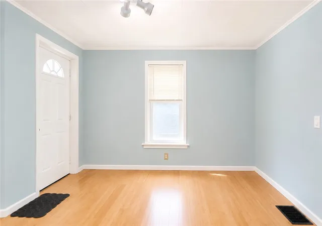 Photo 3 of Sale Pending at 55 Myrtle St, Rochester, NY 14606 | MLS# R1705474 | Listing updated on 2026-08-18