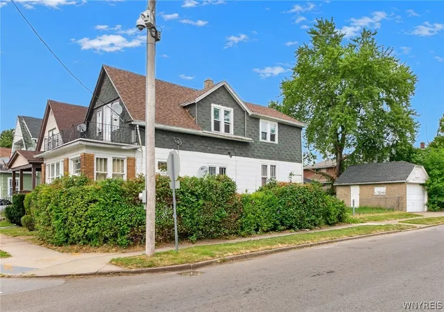 Listing Photo 4 - Condo for sale in building located at 153 Hagen St, Buffalo, NY 14215