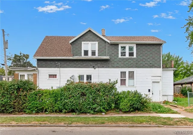 Listing Photo 5 - Condo for sale in building located at 153 Hagen St, Buffalo, NY 14215