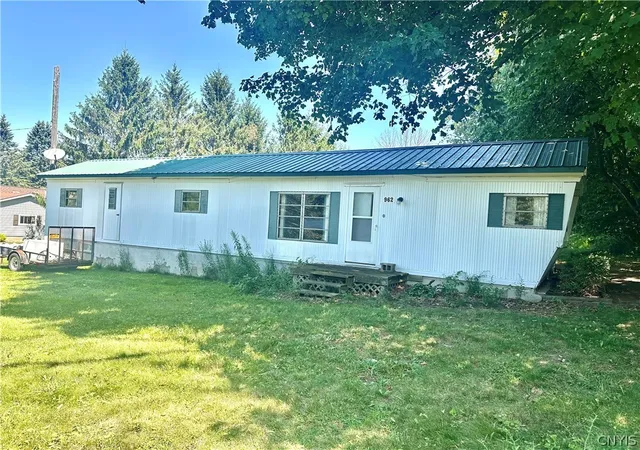 Photo 2 of Sale Pending at 962 County Route 29, Oswego, NY 13126 | MLS# S1705547 | Listing updated on 2026-09-14