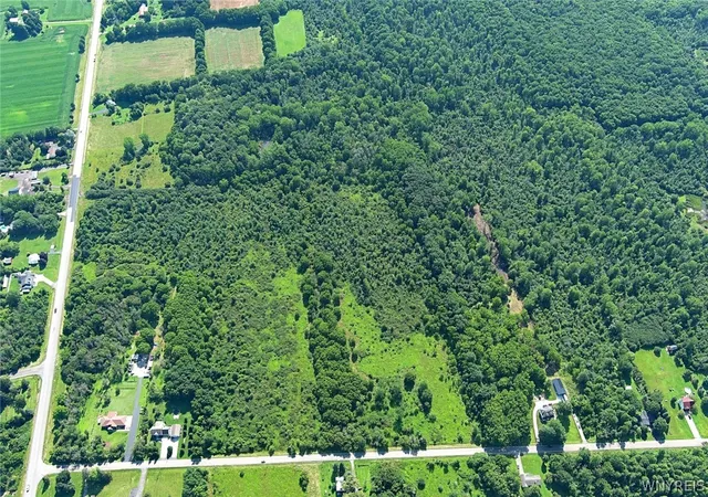 Photo 3 of Sale Pending at 6054 Crosby Rd, Lockport, NY 14094 | MLS# B1705140 | Listing updated on 2026-08-18