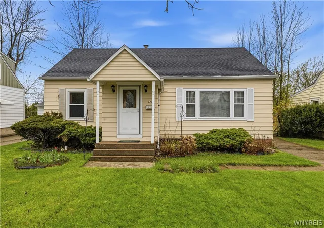 Photo 3 of Single family home for sale at 332 Springville Ave, Buffalo, NY 14226 | MLS# B1705684 | Listing updated on 2026-09-03