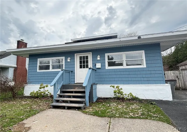 Photo 2 of Single family home for sale at 715 W Court St, Rome, NY 13440 | MLS# S1705351 | Listing updated on 2026-09-03