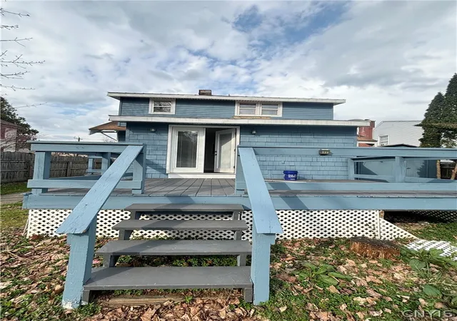 Photo 3 of Single family home for sale at 715 W Court St, Rome, NY 13440 | MLS# S1705351 | Listing updated on 2026-09-03