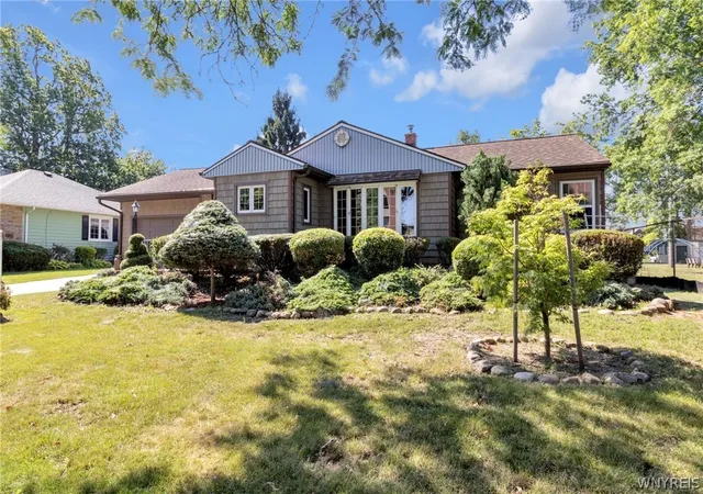 Photo 2 of Sale Pending at 52 Ralston Ave, Buffalo, NY 14217 | MLS# B1705046 | Listing updated on 2026-09-15