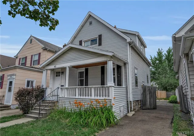 Photo 2 of Sale Pending at 62 Parkwood Ave, Buffalo, NY 14217 | MLS# B1703036 | Listing updated on 2026-09-10