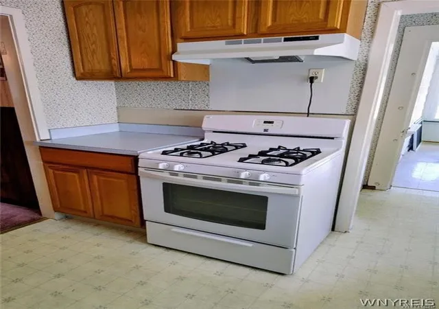 Photo 3 of Single family home for sale at 16 Crestview Ave, Buffalo, NY 14225 | MLS# B1704498 | Listing updated on 2026-09-11