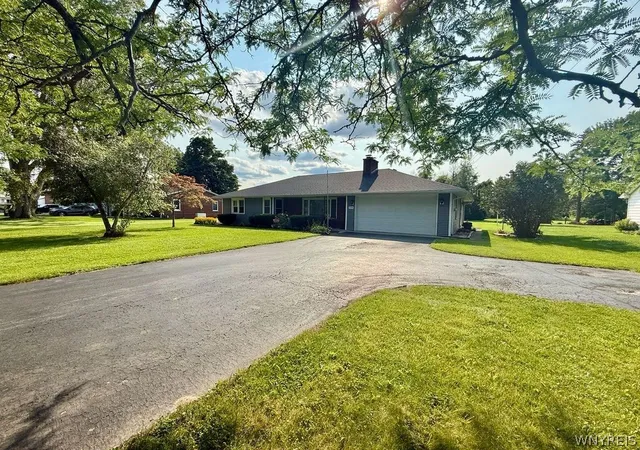 Photo 1 of Single family home for sale at 3778 Ransomville Rd, Ransomville, NY 14131 | MLS# B1705494 | Listing updated on 2026-08-22