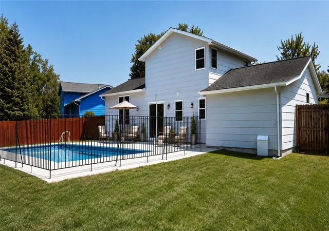 Photo 3 of Sale Pending at 18 Riviera Dr, Rochester, NY 14624 | MLS# R1705371 | Listing updated on 2026-08-19