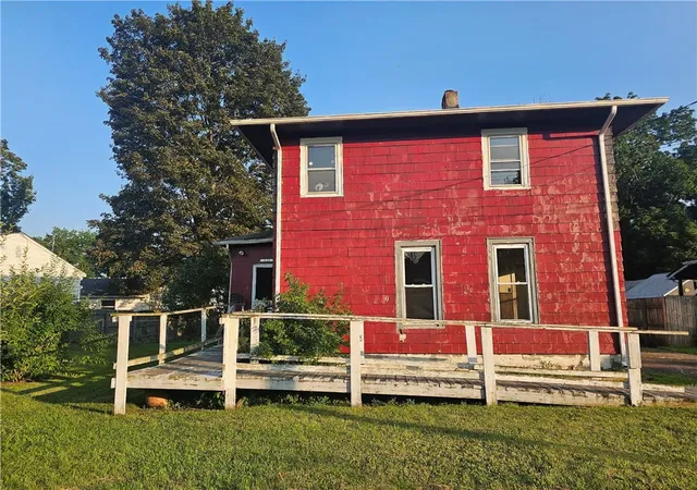 Photo 1 of Single family home for sale at 221 Crete Ave, Elmira, NY 14901 | MLS# R1705659 | Listing updated on 2026-09-10