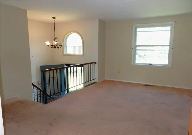 Photo 3 of Sale Pending at 34 Spicewood Ln, Rochester, NY 14624 | MLS# R1705735 | Listing updated on 2026-08-18