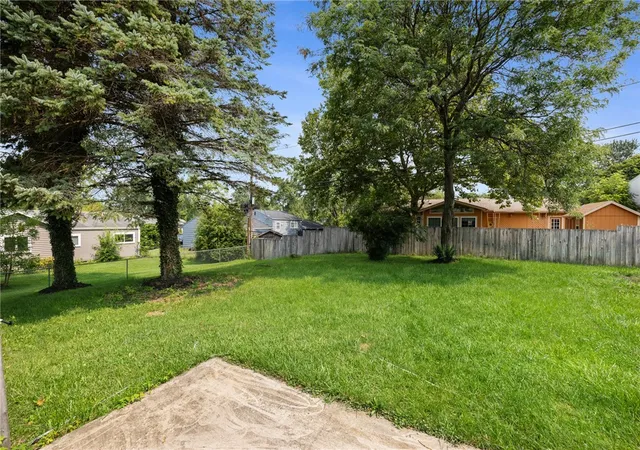 Photo 4 of Sale Pending at 96 Buckley Pl, Henrietta, NY 14467 | MLS# R1704619 | Listing updated on 2026-08-31