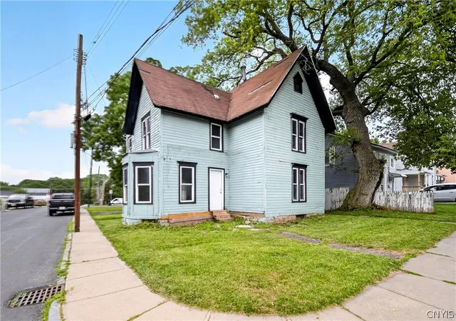 Multi family home for sale at 31 Derby Ave, Auburn, NY 13021 | MLS# S1705427