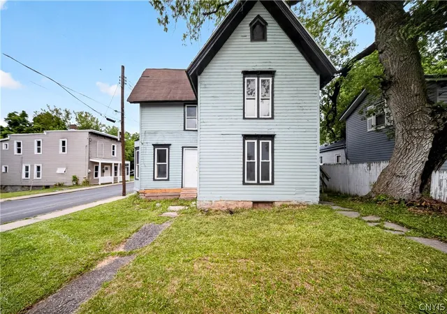 Photo 2 of Multi family home for sale at 31 Derby Ave, Auburn, NY 13021 | MLS# S1705427 | Listing updated on 2026-09-10