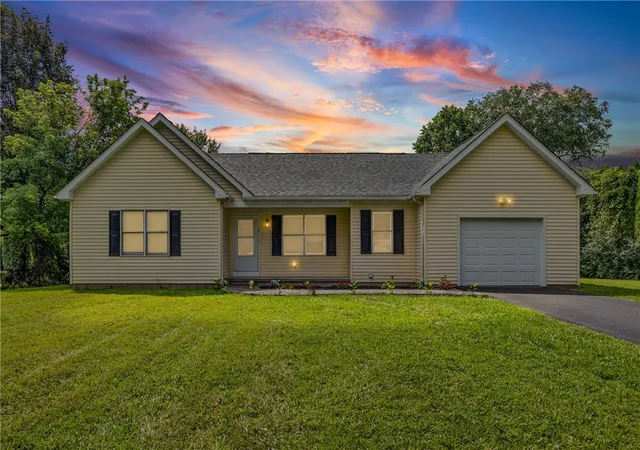 Photo 1 of Sale Pending at 15 Jacklyn Dr, Rochester, NY 14624 | MLS# R1705442 | Listing updated on 2026-08-26