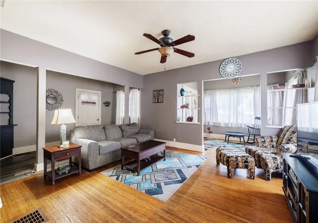 Listing Photo 5 - Condo for sale in building located at 122 Mcnaughton St, Rochester, NY 14606