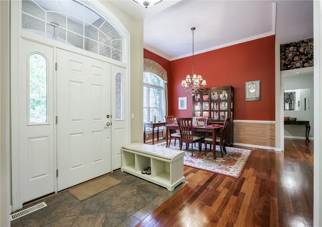 Photo 4 of Sale Pending at 304 Belvista Dr, Rochester, NY 14625 | MLS# R1705737 | Listing updated on 2026-08-21
