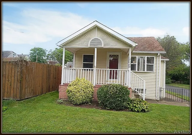 Photo 1 of Single family home for sale at 1124 Maple Ave, Niagara Falls, NY 14305 | MLS# B1705379 | Listing updated on 2026-09-03