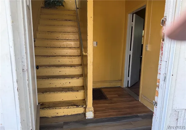 Listing Photo 4 - Condo for sale in building located at 27 Cayuga St, Buffalo, NY 14620