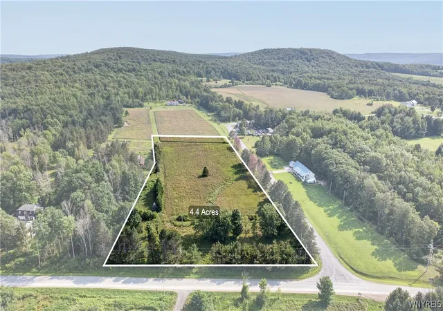 Photo 2 of Sale Pending at 11189 Beech Tree Rd, Springville, NY 14141 | MLS# B1705607 | Listing updated on 2026-08-29