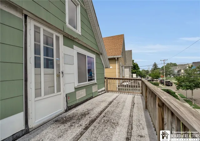 Listing Photo 5 - Condo for sale in building located at 114 Roesch Ave, Buffalo, NY 14207