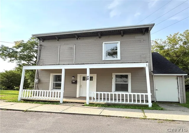 Photo 2 of Single family home for sale at 72 West St, Auburn, NY 13021 | MLS# S1705885 | Listing updated on 2026-08-10
