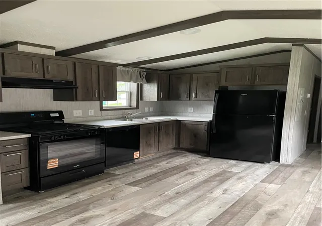 Photo 3 of Manufactured home for sale at 91 3rd Street, Farmington, NY 14425 | MLS# R1705915 | Listing updated on 2026-08-10