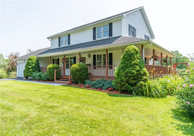Photo 3 of Sale Pending at 4283 Holley Byron Rd, Holley, NY 14470 | MLS# R1704966 | Listing updated on 2026-08-30