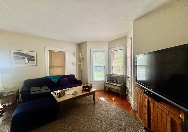 Listing Photo 4 - Condo for sale in building located at 21 W Elizabeth St, Skaneateles, NY 13152