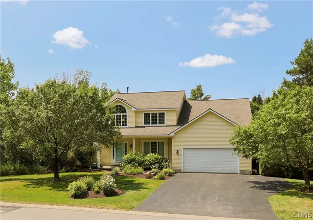 Photo 2 of Single family home for sale at 4541 Ashfield Ter, Syracuse, NY 13215 | MLS# S1696192 | Listing updated on 2026-09-08