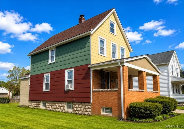 Photo 3 of Single family home for sale at 45 Roma Ave, Buffalo, NY 14215 | MLS# B1702084 | Listing updated on 2026-08-29