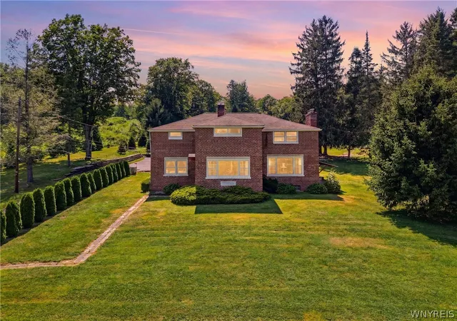 Photo 1 of Single family home for sale at 7902 Back Crk Rd, Hamburg, NY 14075 | MLS# B1705681 | Listing updated on 2026-09-12
