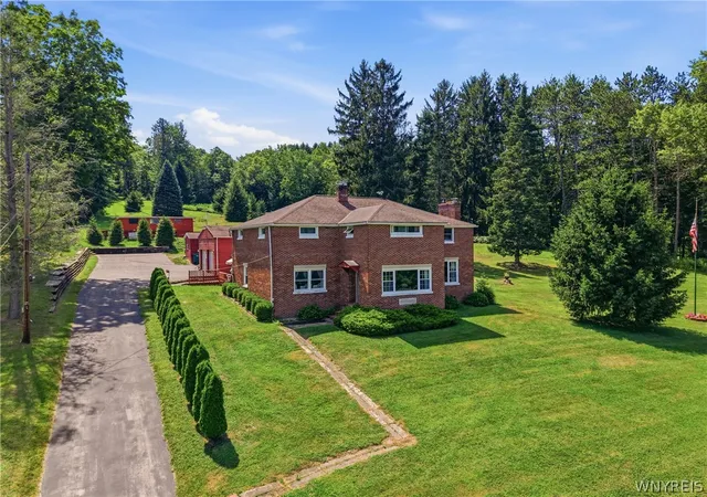 Photo 2 of Single family home for sale at 7902 Back Crk Rd, Hamburg, NY 14075 | MLS# B1705681 | Listing updated on 2026-09-12