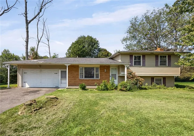 Photo 1 of Single family home for sale at 879 Maiden Aka 11 Black Walnut Dr Ln, Rochester, NY 14615 | MLS# R1706006 | Listing updated on 2026-08-19