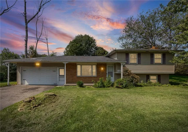 Photo 2 of Single family home for sale at 879 Maiden Aka 11 Black Walnut Dr Ln, Rochester, NY 14615 | MLS# R1706006 | Listing updated on 2026-08-19