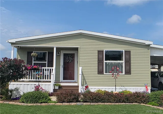 Photo 2 of Sale Pending at 439 Bristol Ln, Arcade, NY 14009 | MLS# B1705976 | Listing updated on 2026-09-16