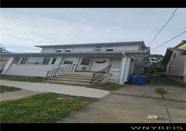 Photo 2 of Single family home for sale at 352 Baraga St, Buffalo, NY 14220 | MLS# B1706020 | Listing updated on 2026-08-23