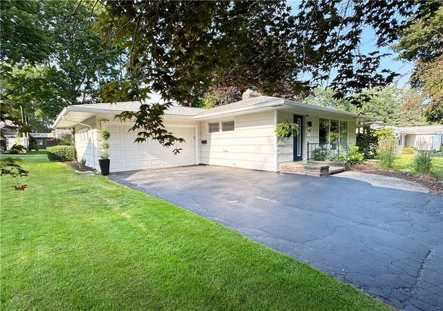 Photo 2 of Sale Pending at 259 Willowbend Rd, Rochester, NY 14618 | MLS# R1705668 | Listing updated on 2026-08-19
