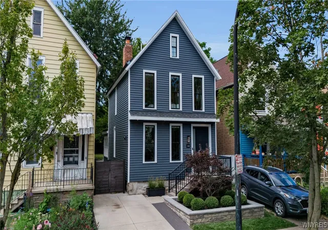 Photo 2 of Sale Pending at 38 Ripley Pl, Buffalo, NY 14213 | MLS# B1705944 | Listing updated on 2026-08-31