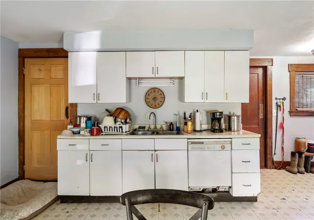 Photo 3 of Single family home for sale at 2919 Wildcat Rd, Mount Morris, NY 14510 | MLS# R1704292 | Listing updated on 2026-08-29