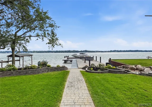 Photo 2 of Single family home for sale at 2490 River Rd, Niagara Falls, NY 14304 | MLS# B1705680 | Listing updated on 2026-09-06